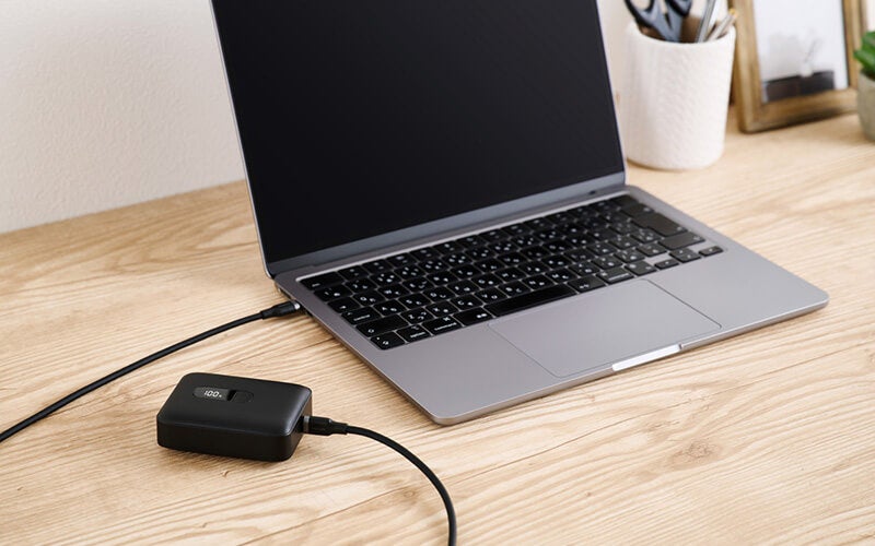 エレコム、カードサイズで30W出力対応の10,000mAhモバイルバッテリーを発売 - 画像3