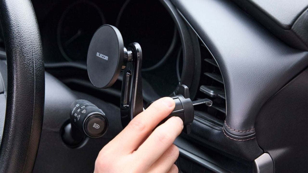 エレコム、エアコン取り付けタイプの車載スマホホルダーを発売 - 画像8