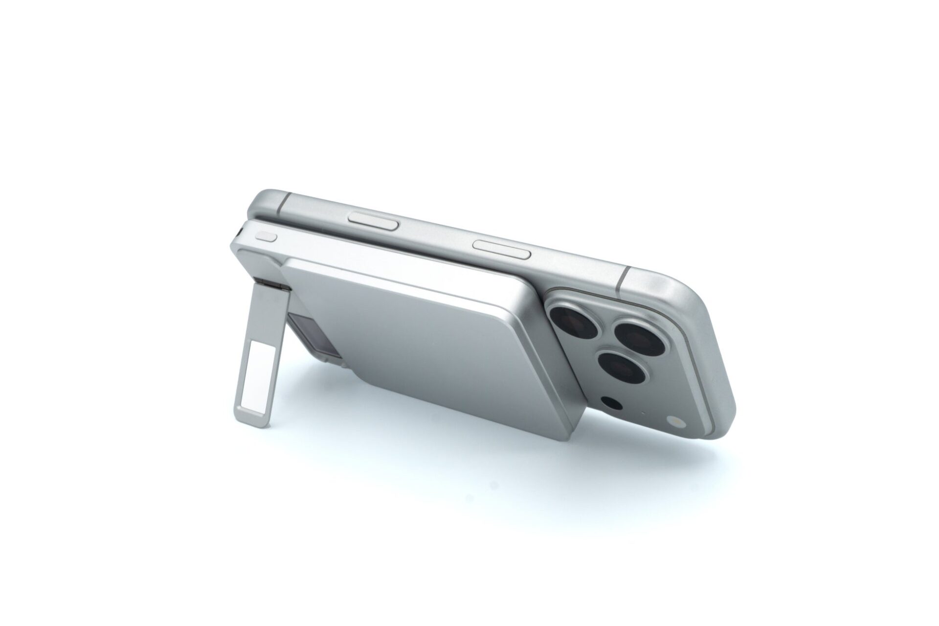 発火リスク低減の「準固体バッテリー」モバイルバッテリーがMakuakeで先行販売 - 画像6