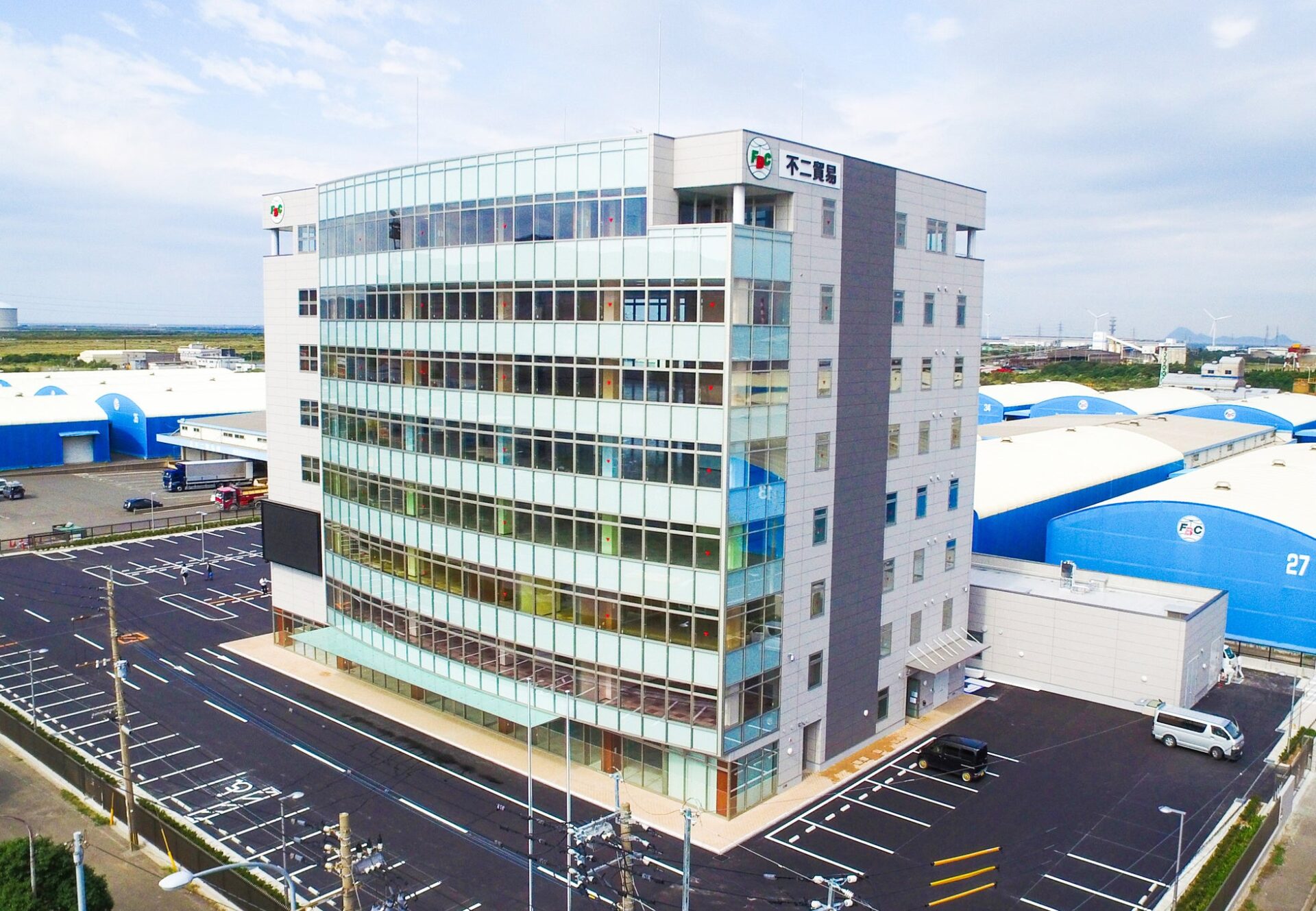 不二貿易、収納とライティング機能を備えたゲーミングモニタースタンド「ステルス」を発売 - 画像11