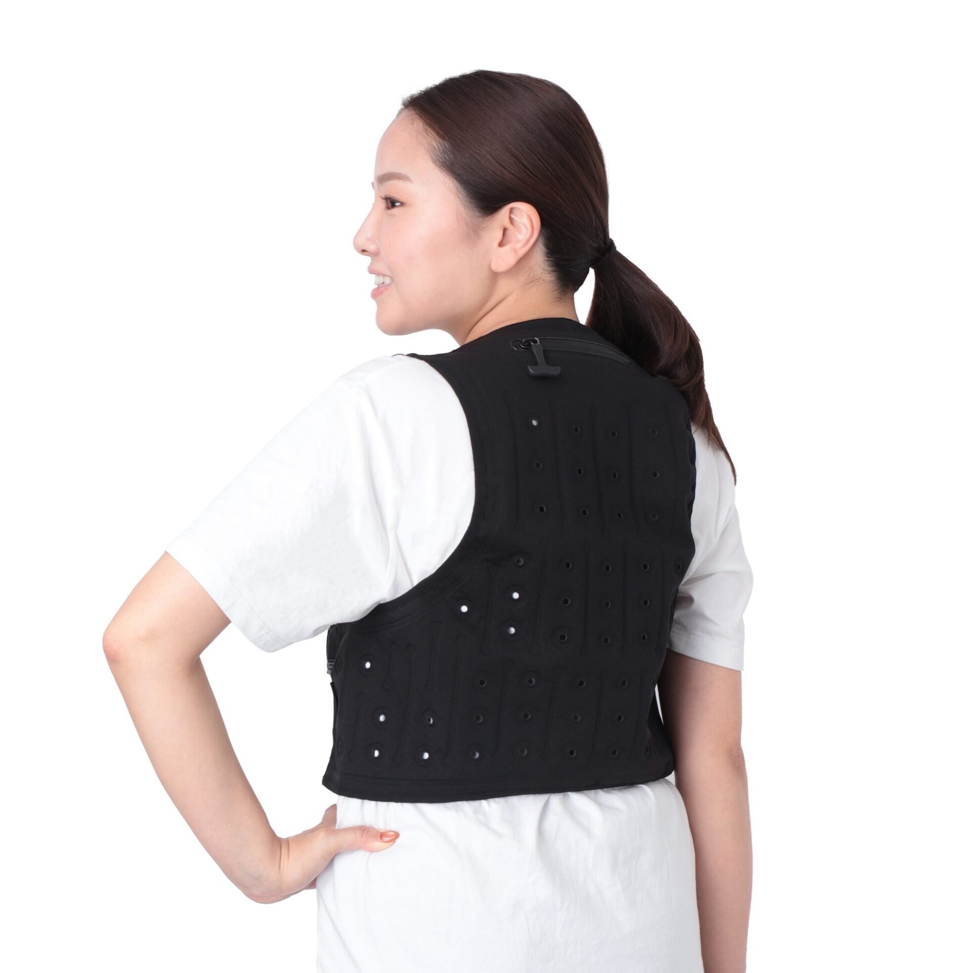 イノフィス、冷却ワークウェアの新モデル「マッスルスーツCOOL VEST 2」など2製品を発表 - 画像9