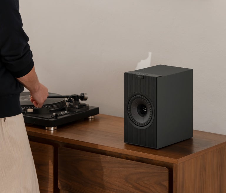 KEF、青山で試聴体験フェア開催 オリジナルグッズプレゼントも - 画像1