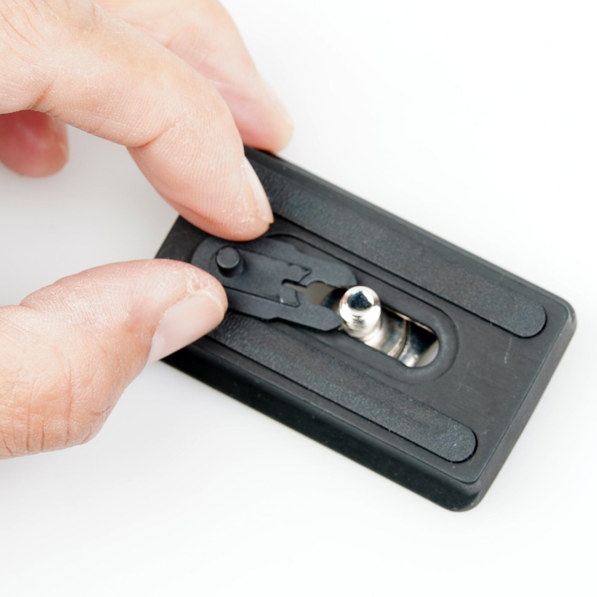 スリックからアルカスイス互換雲台対応のクイックシュー新発売 - 画像4