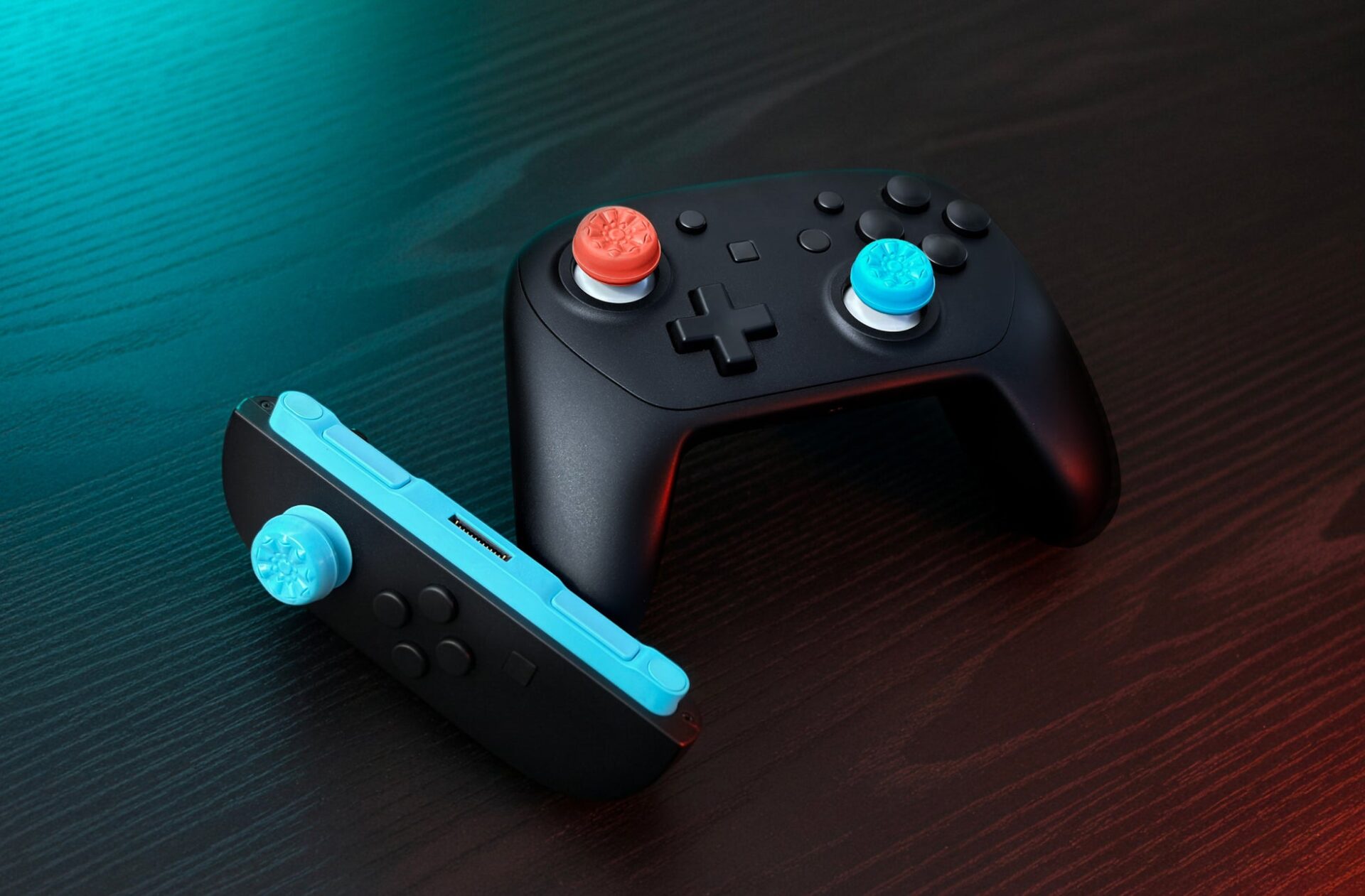 KontrolFreek、Switch 2向けサムグリップ「Galaxy Edition」を発表 - 画像2