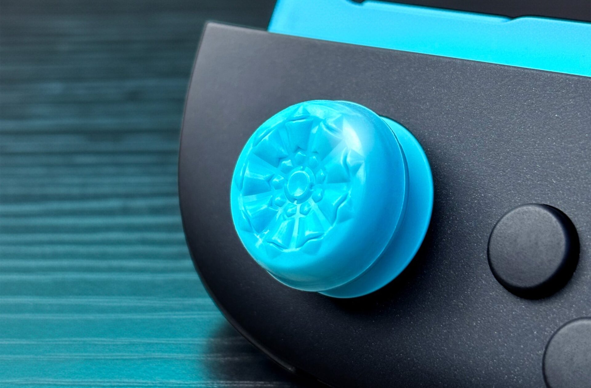 KontrolFreek、Switch 2向けサムグリップ「Galaxy Edition」を発表 - 画像5