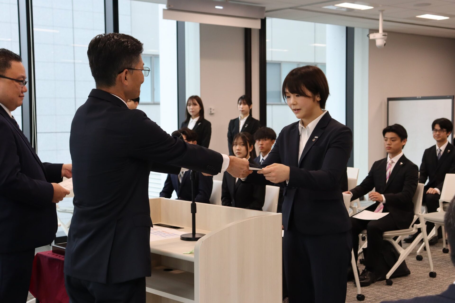 レスター、女子レスリング藤波朱理選手の入社を発表 - 画像2