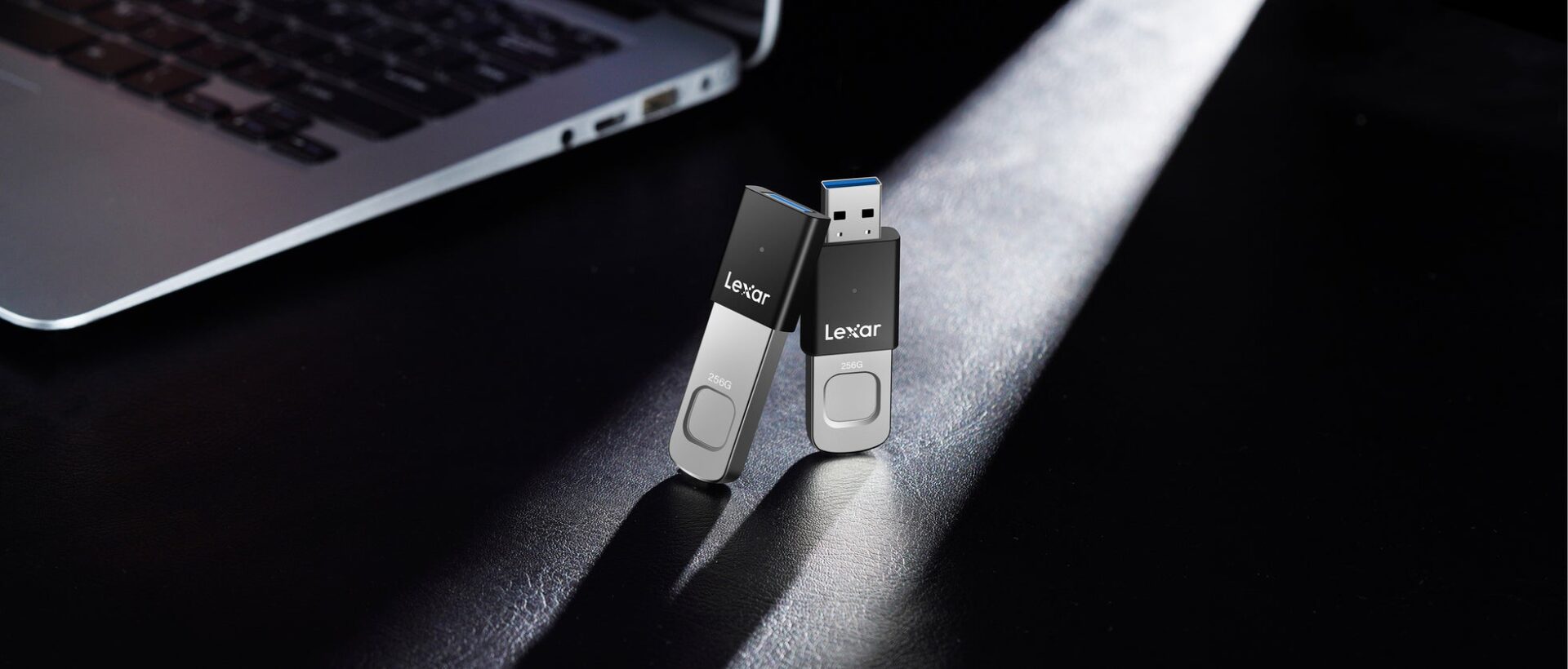 Lexar、指紋認証と暗号化に対応したUSBメモリー「JumpDrive F35 PRO」を発売 - 画像1