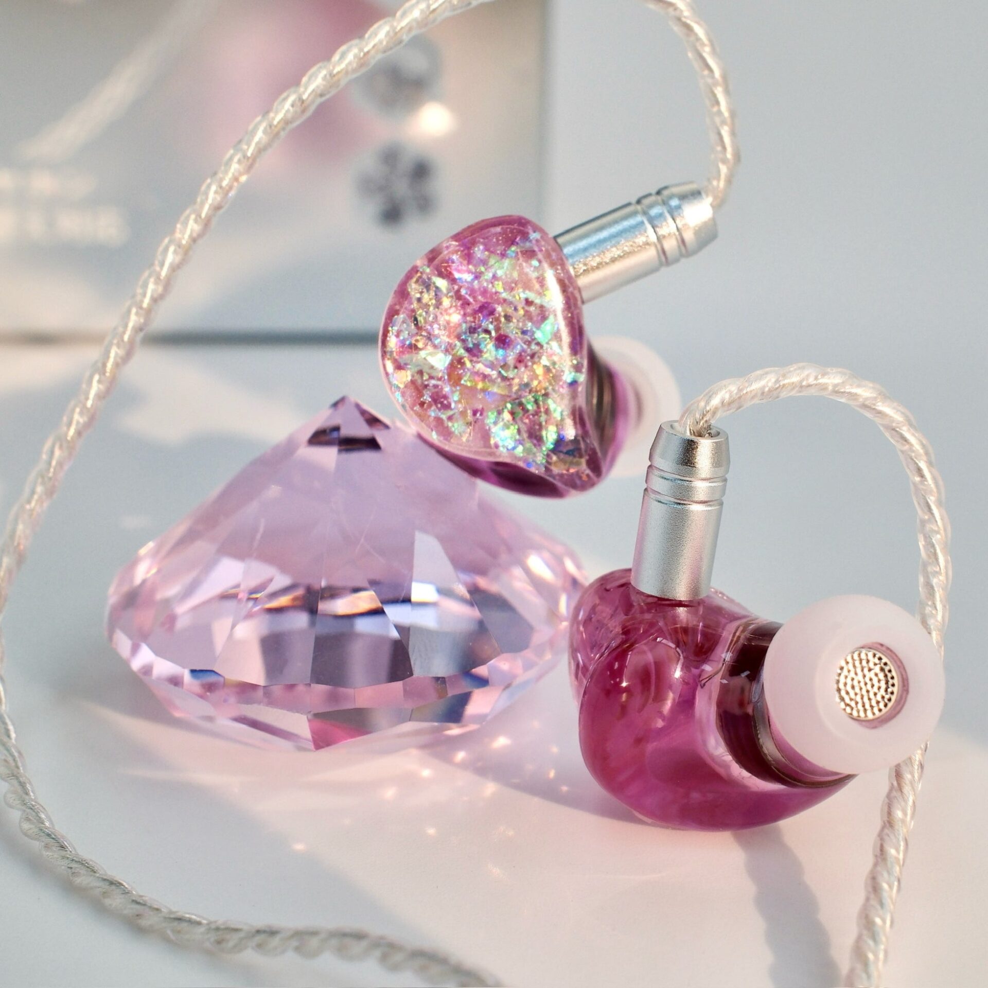 LIFEEAR、着せ替え可能な有線イヤホン「Nova」をハンズで展開開始 - 画像3