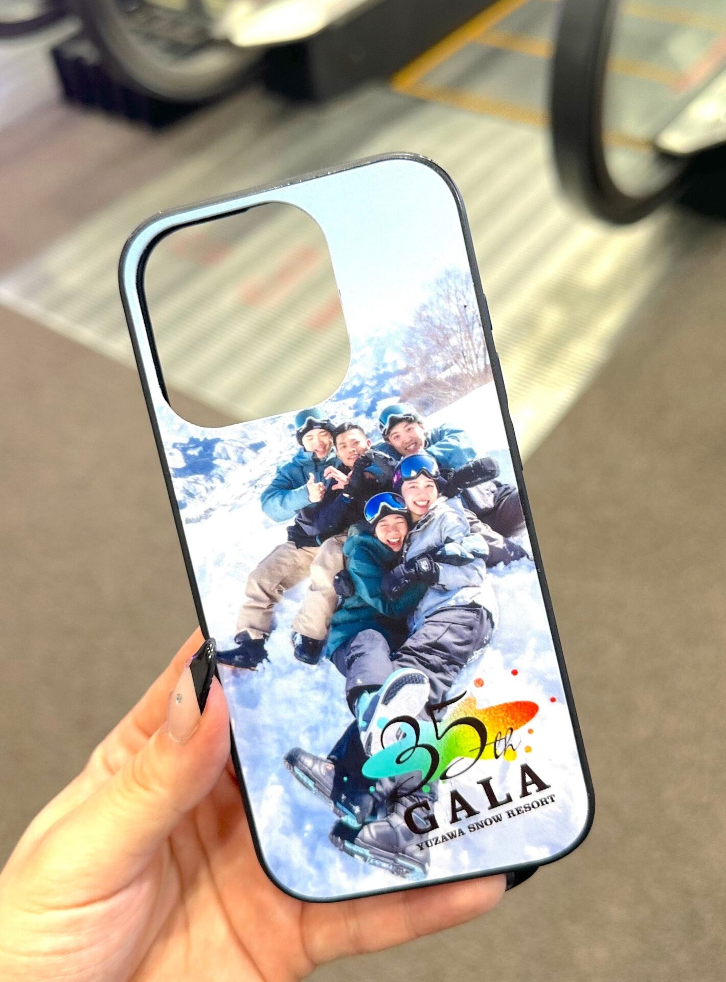 ガーラ湯沢にオリジナルスマホケース自動販売機『CASE FACTORY』が設置 - 画像3