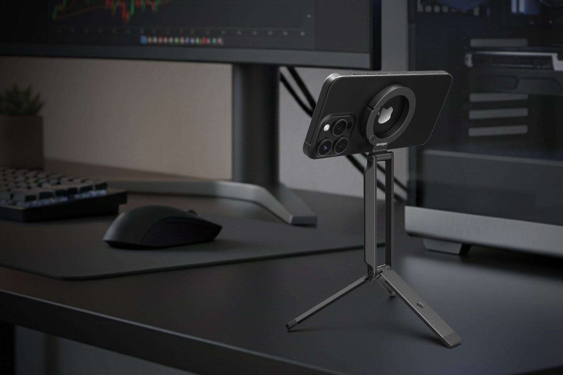 MagSafe対応スマホスタンド「MaGdget Carabiner Stand」発売 - 画像4