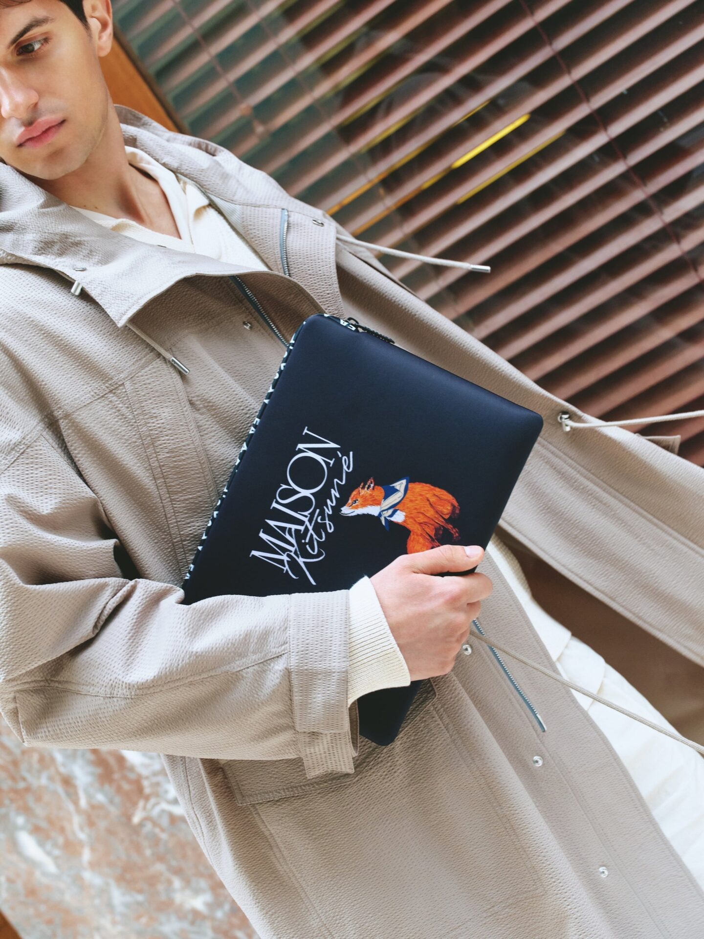 メゾン キツネとCASETiFYがコラボ、2026年春夏コレクションを発売 - 画像2
