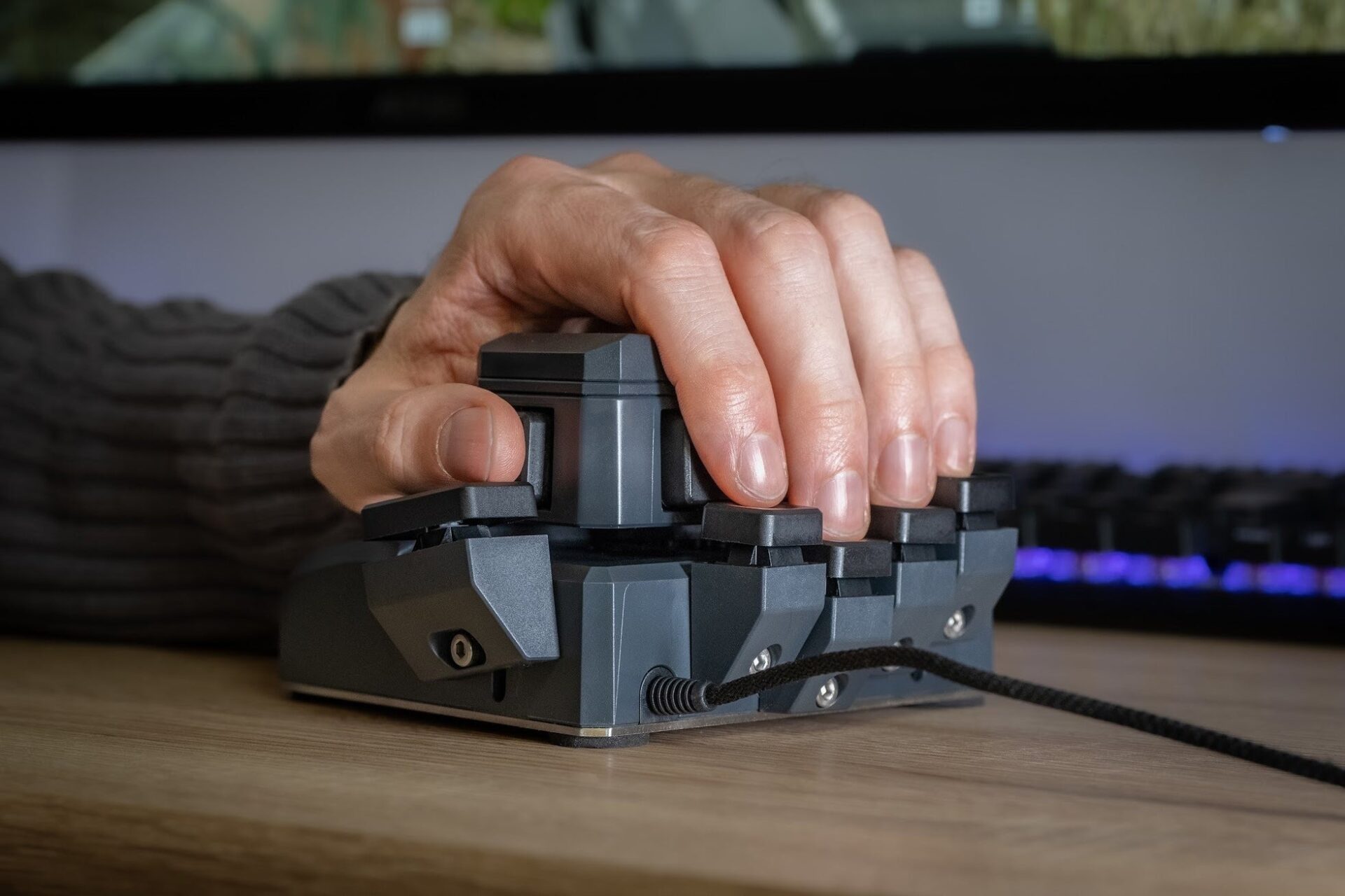 ドイツ発ゲーミングギア「MoveMaster RSG」の国内展開がスタート - 画像1