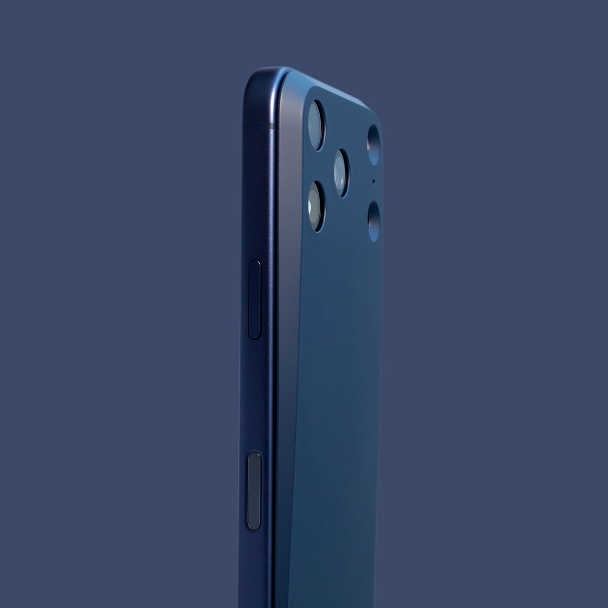 アンドデザイン、iPhone 17 Pro用バックプレート「MYNUS」を発売 - 画像3