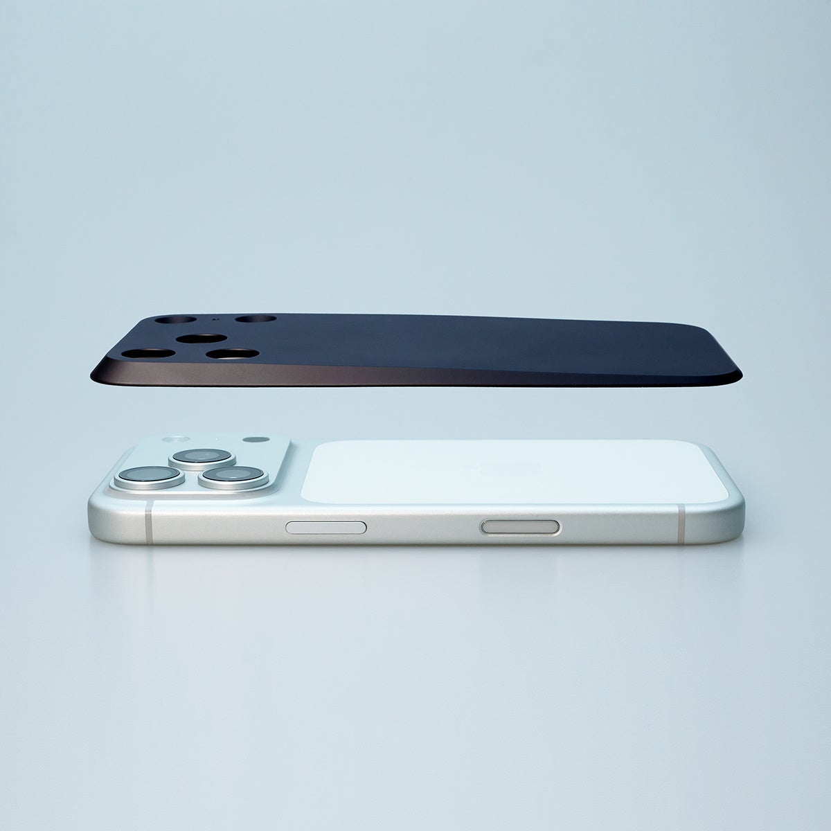 アンドデザイン、iPhone 17 Pro用バックプレート「MYNUS」を発売 - 画像8