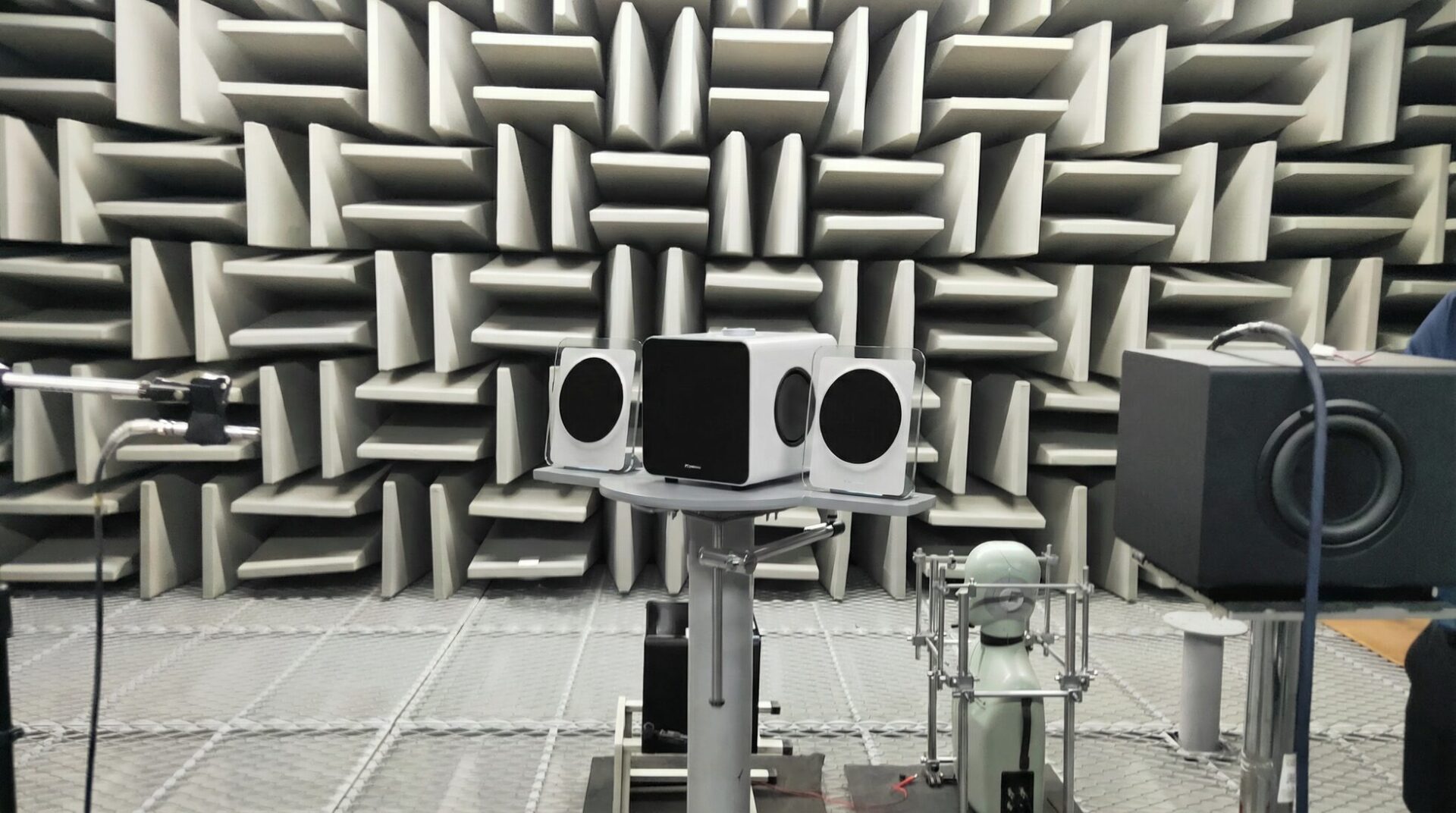 Nakamichi「Krystal Sound Station」試作ユニットの音響特性評価結果を公開 - 画像1