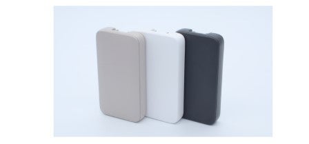 ニトリ、厚さ約1.5cmのPD対応65W薄型USB充電器を発売 - 画像2