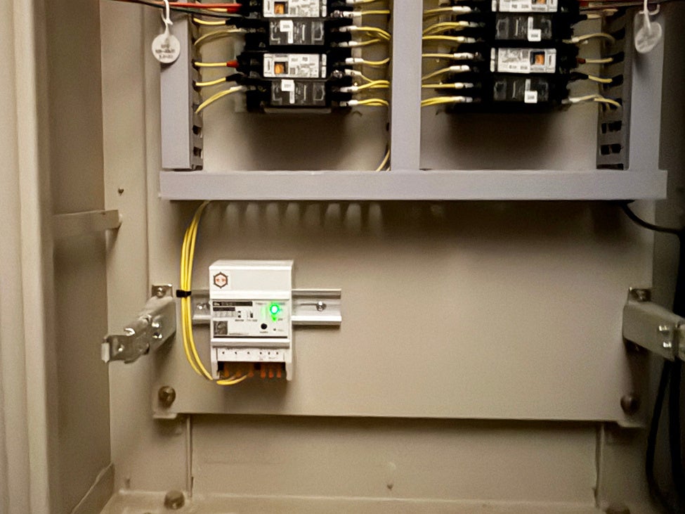 日東工業、世界のメダカ館に放電検出ユニット「スパーテクト」を寄贈 - 画像5