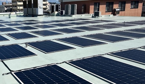 OKIクロステック、琉球銀行に超軽量フレキシブル太陽光発電システムを納入 - 画像2