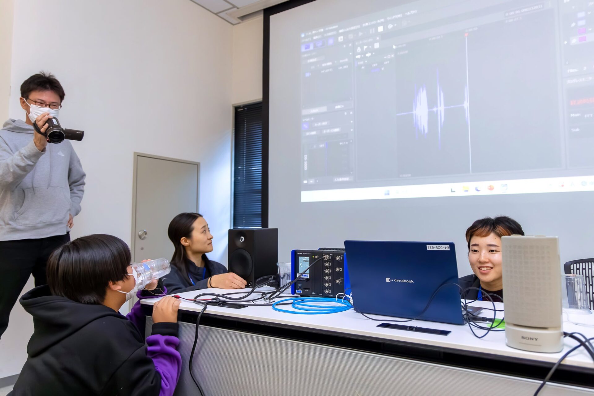 小野測器、神奈川大学と協力し小学生向け「Myマイク工作」講座を開催|講座の開催概要と詳細