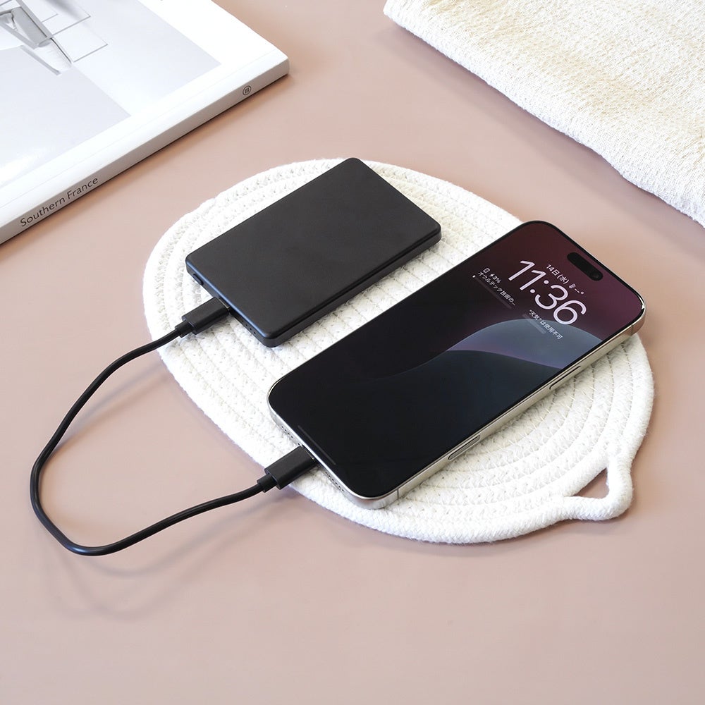 オウルテック、マグネット式ワイヤレス充電対応の薄型モバイルバッテリー「OWL-LPBMG5004シリーズ」を発売 - 画像4