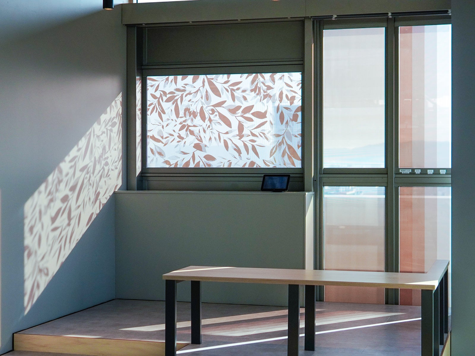 パナソニック、ガラス型ペロブスカイト太陽電池の実証実験を開始 - 画像2