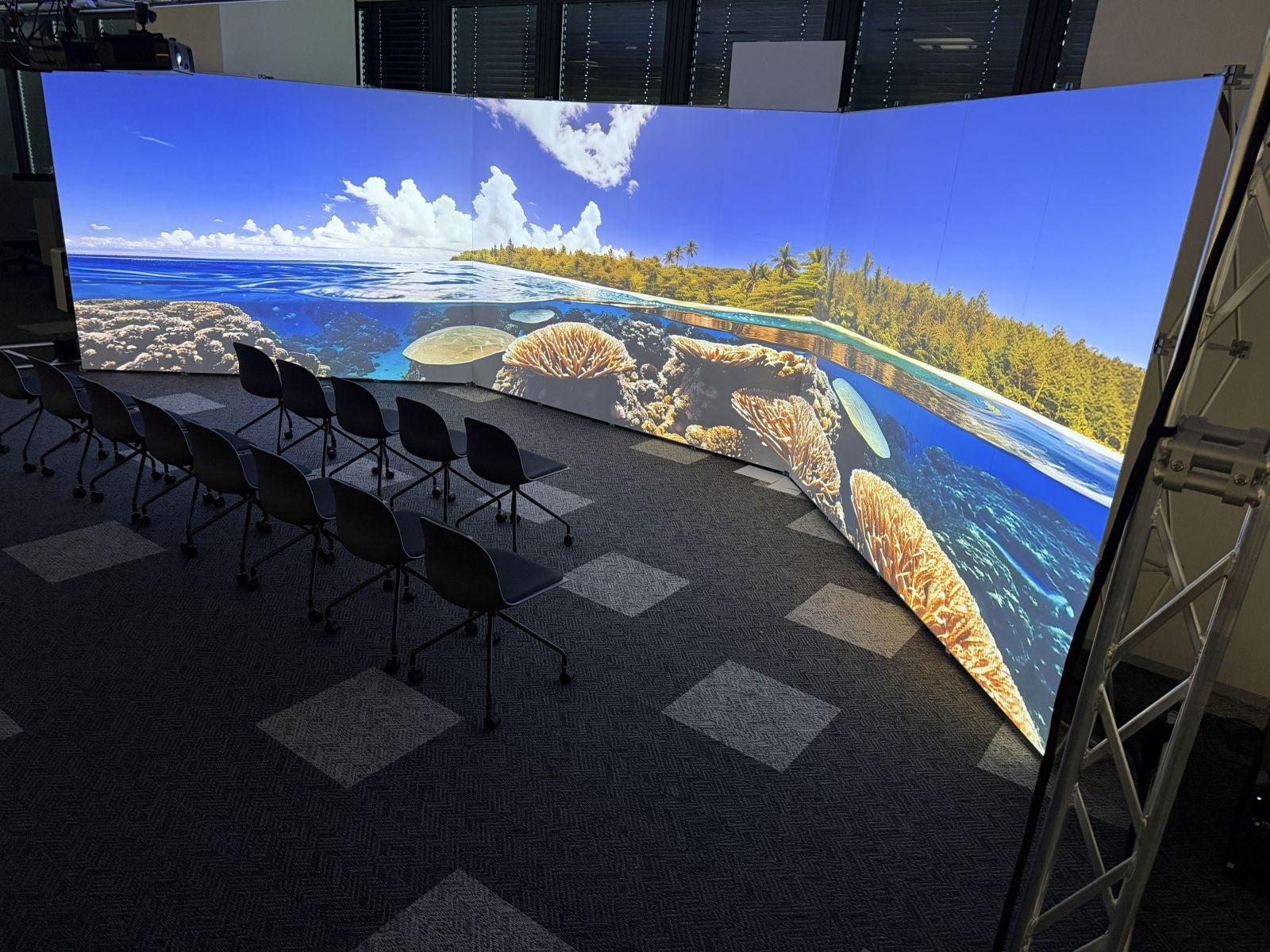 短時間構築のイマーシブシアターキット「Panelworks」提供開始 - 画像2