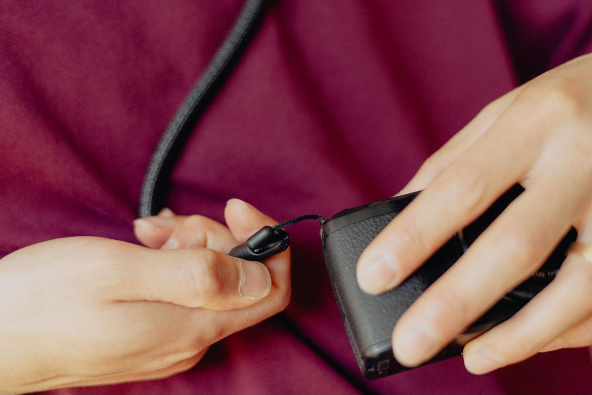 ピークデザイン、独自機構「マイクロアンカー」搭載のモバイルストラップ3モデルを発売 - 画像7