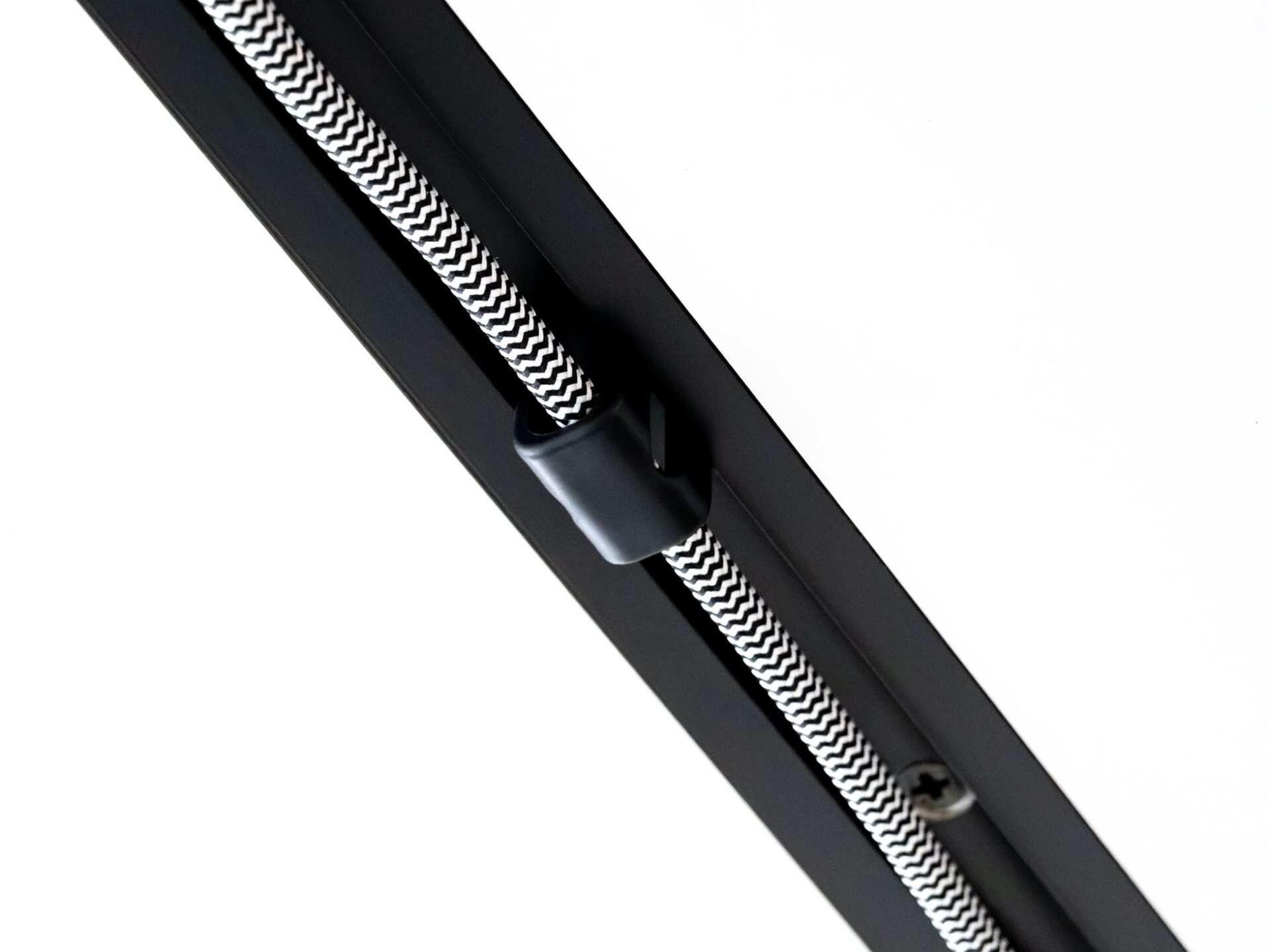 PREDUCTS、1本配線に特化したケーブルマネジメントツール『Cable Clip』販売開始 - 画像2