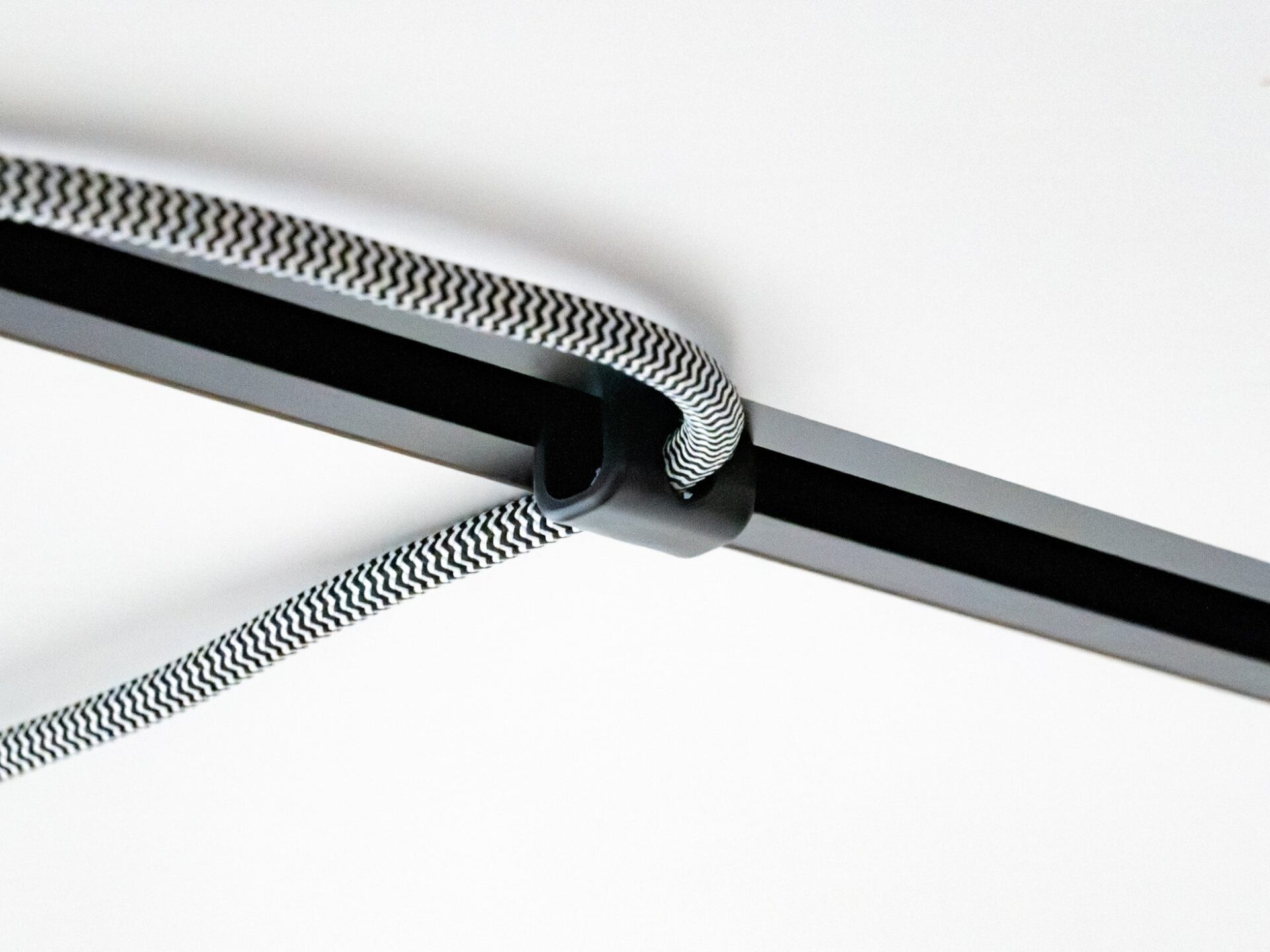 PREDUCTS、1本配線に特化したケーブルマネジメントツール『Cable Clip』販売開始 - 画像3