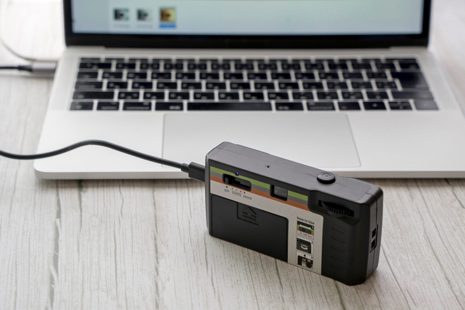 ケンコー・トキナー、巻き上げカメラ風デジタルカメラ「レトロデジ90」を発売 - 画像9