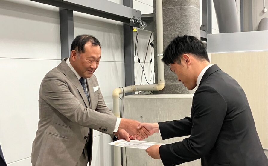 リングロー、新入社員がPCを整備する「起動式」を実施 - 画像3