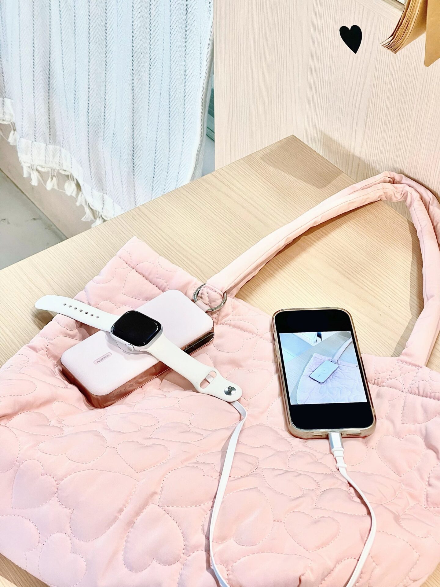 RORRYからカラビナ付きレザー調モバイルバッテリーD3-12000が登場 - 画像8