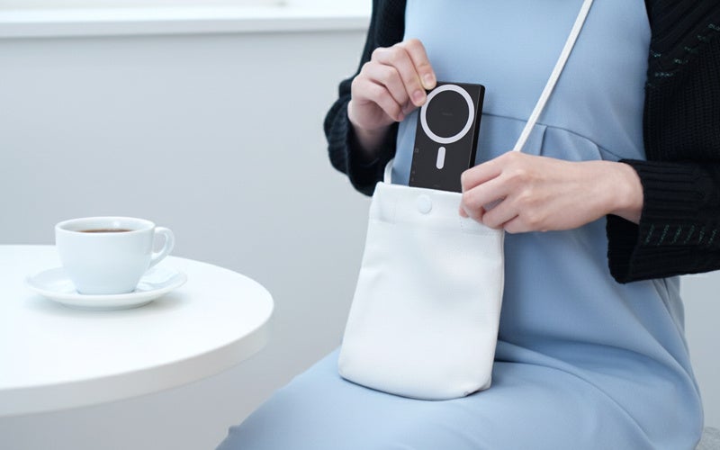 iPhone自撮りを格上げ！外カメで構図確認できるモニター発売 - 画像7