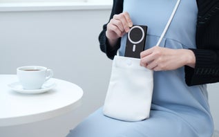 iPhone自撮りを格上げ!外カメで構図確認できるモニター発売 - 画像8