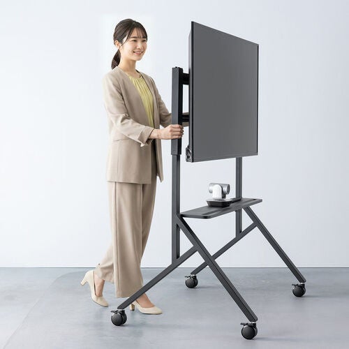 サンワダイレクト、86インチまで対応の手動昇降キャスター付きテレビスタンドを発売 - 画像3