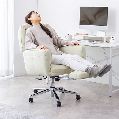 サンワダイレクト、オットマン内蔵の135度リクライニングチェアを発売 - 画像5