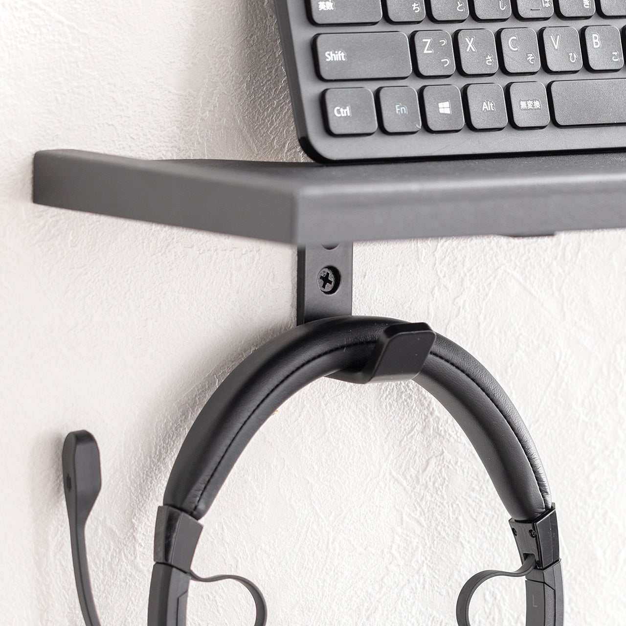 サンワダイレクト、壁掛けシェルフでテレビ周りをスマートに整理 - 画像13