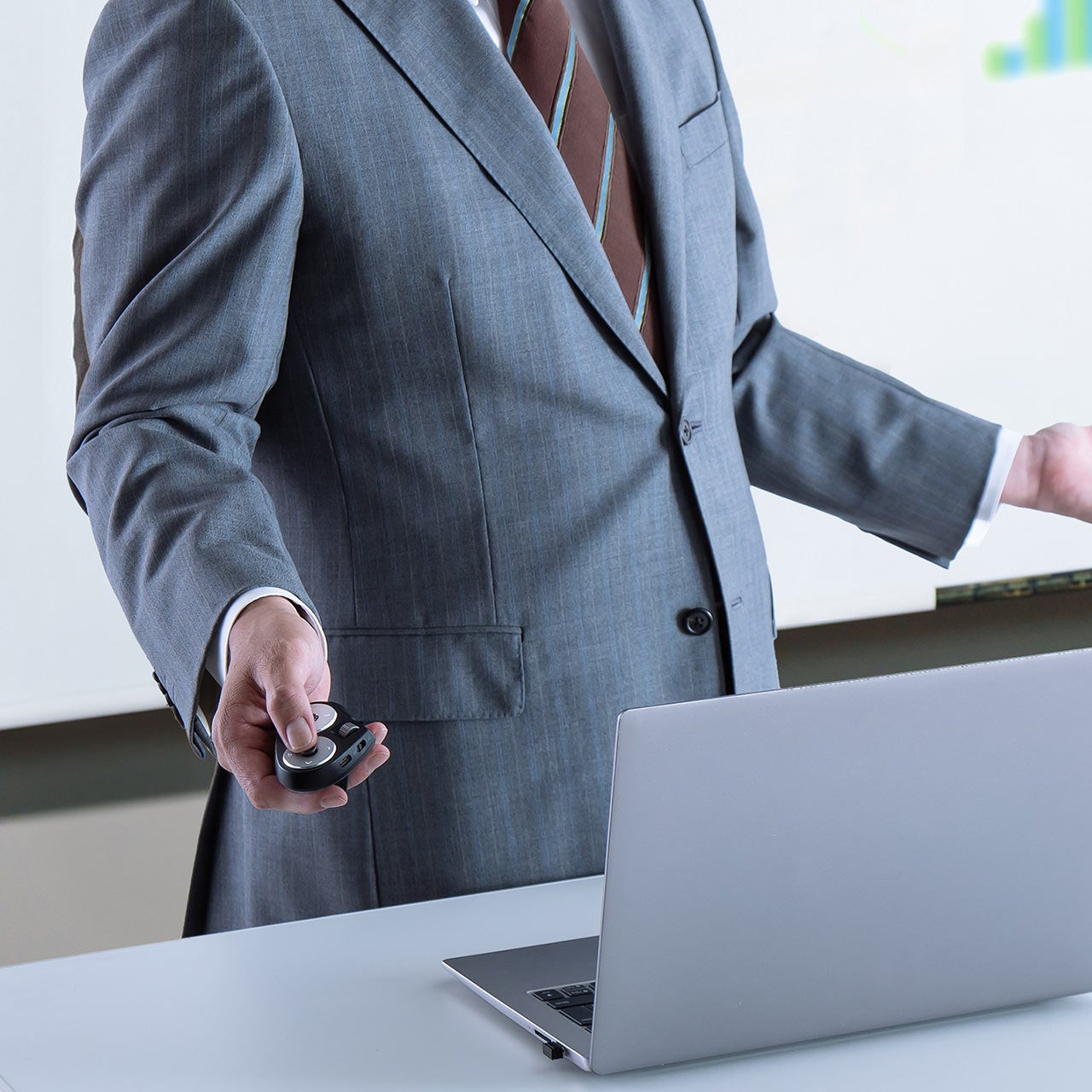 サンワダイレクト、空中操作対応のワイヤレスハンディマウスを発売 - 画像12