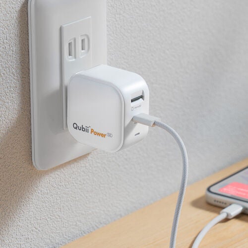 サンワダイレクト、スマホを自動バックアップできるPD30W対応充電器を発売|最大30Wの急速充電と高い互換性