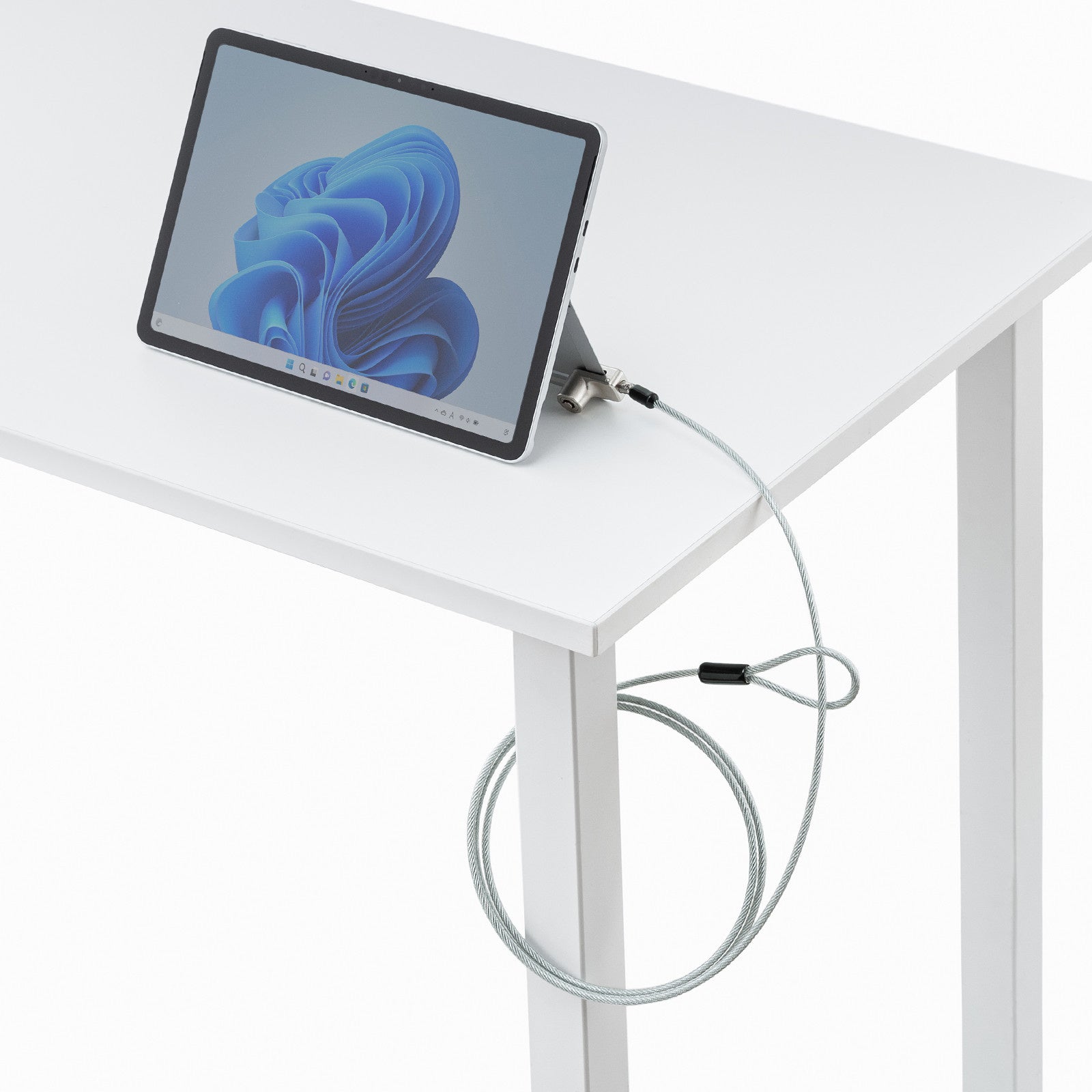 サンワサプライ、Surface Pro 12インチ用セキュリティワイヤーを発売 - 画像4