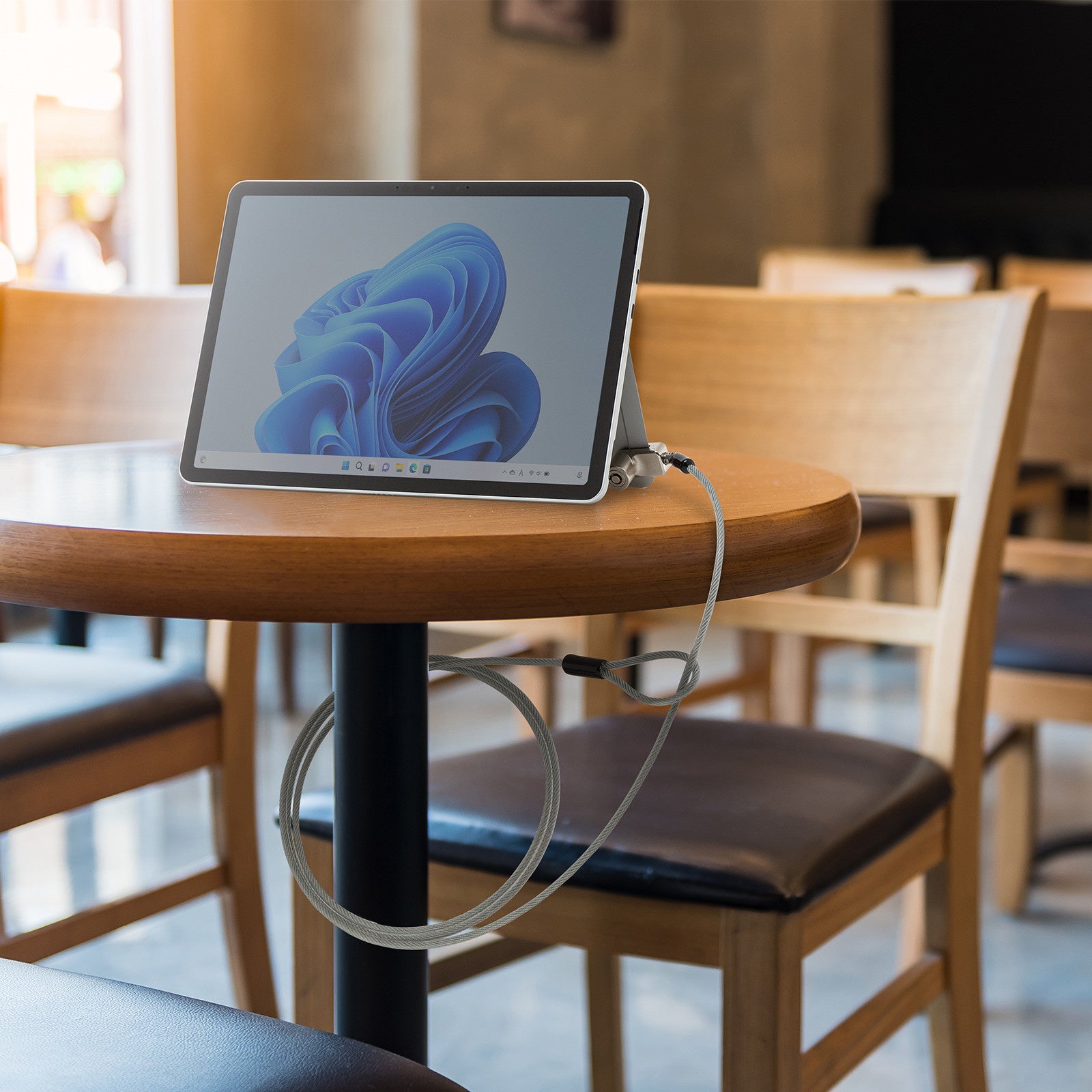 サンワサプライ、Surface Pro 12インチ用セキュリティワイヤーを発売 - 画像9