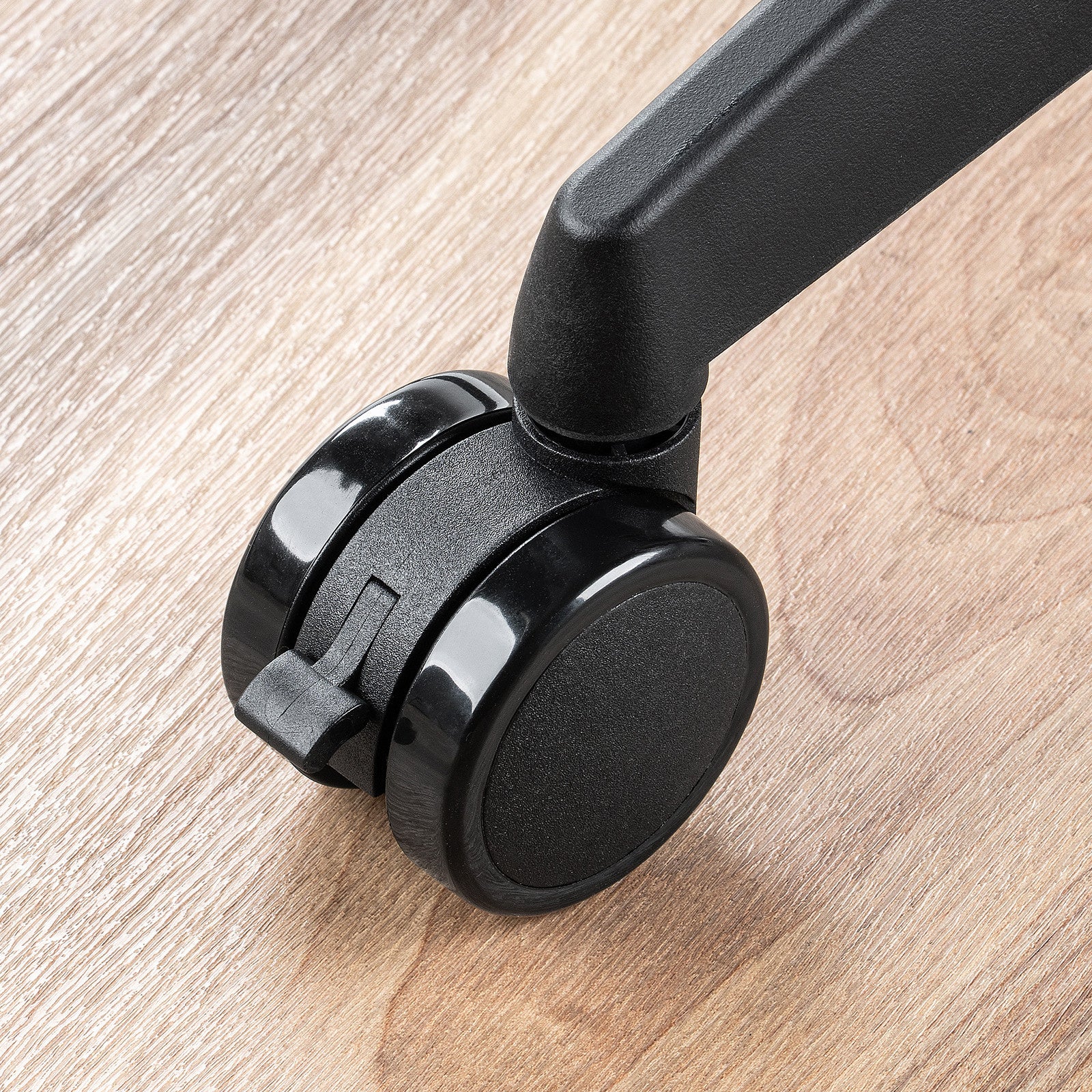 サンワサプライ、床を傷つけにくいウレタン製キャスターを発売 - 画像5