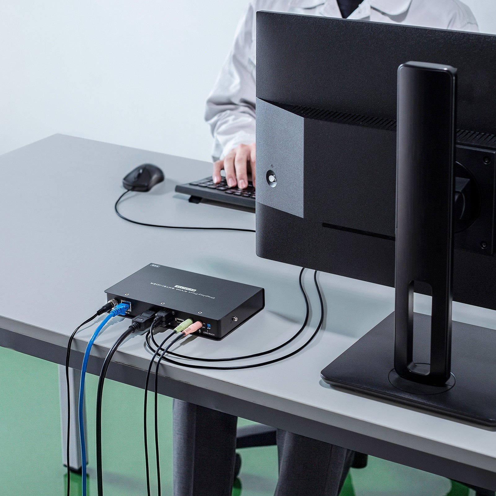 サンワサプライ、LANケーブルで最大100m延長できるDisplayPort対応KVMエクステンダーを発売 - 画像4