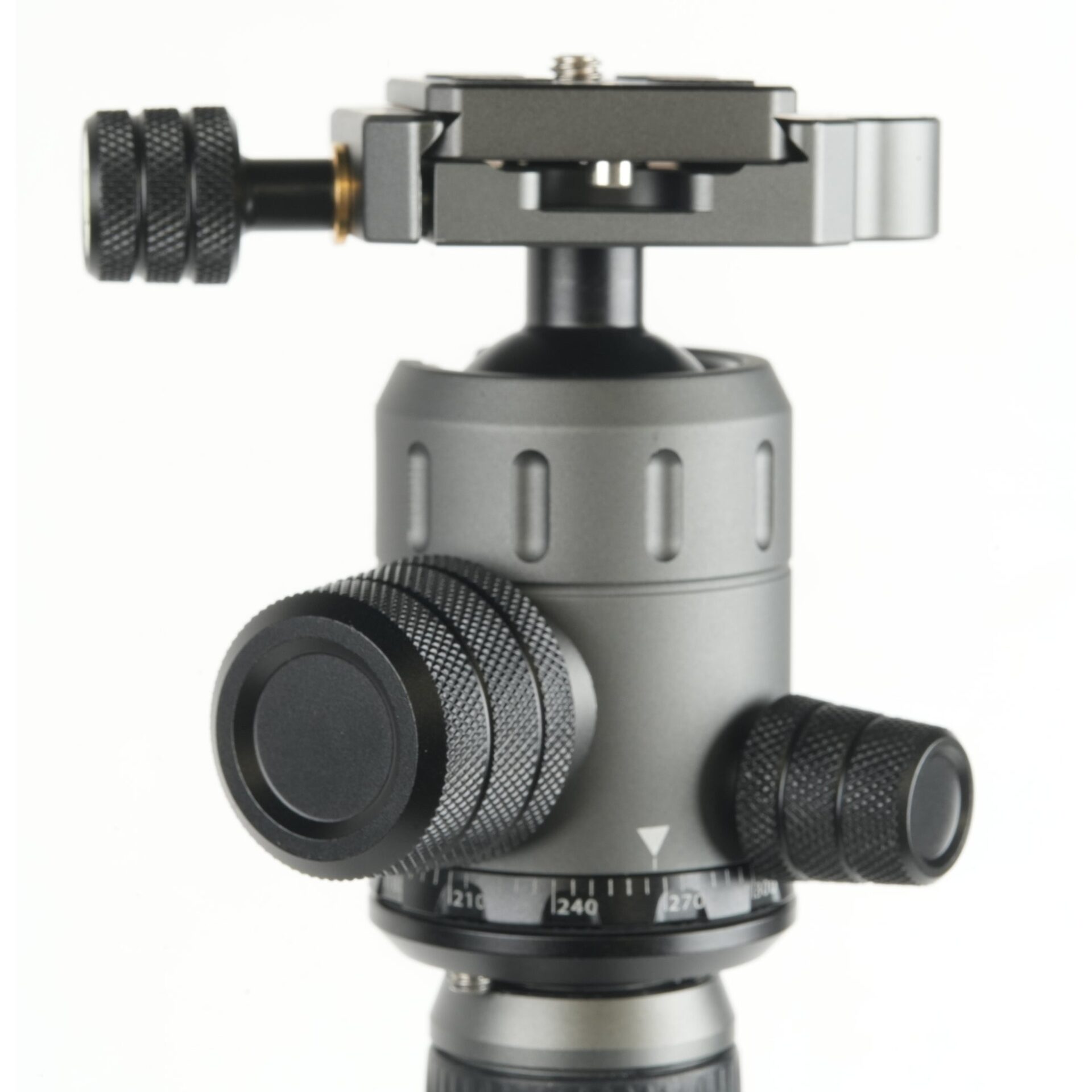 スリック、脚が一脚に変身するカーボン三脚「ROVER c」を3月13日発売 - 画像4