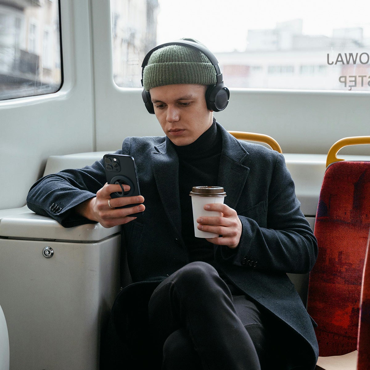 Spigen、iPhone 17e対応アクセサリーを発売 ケース26種・フィルム3種 - 画像11