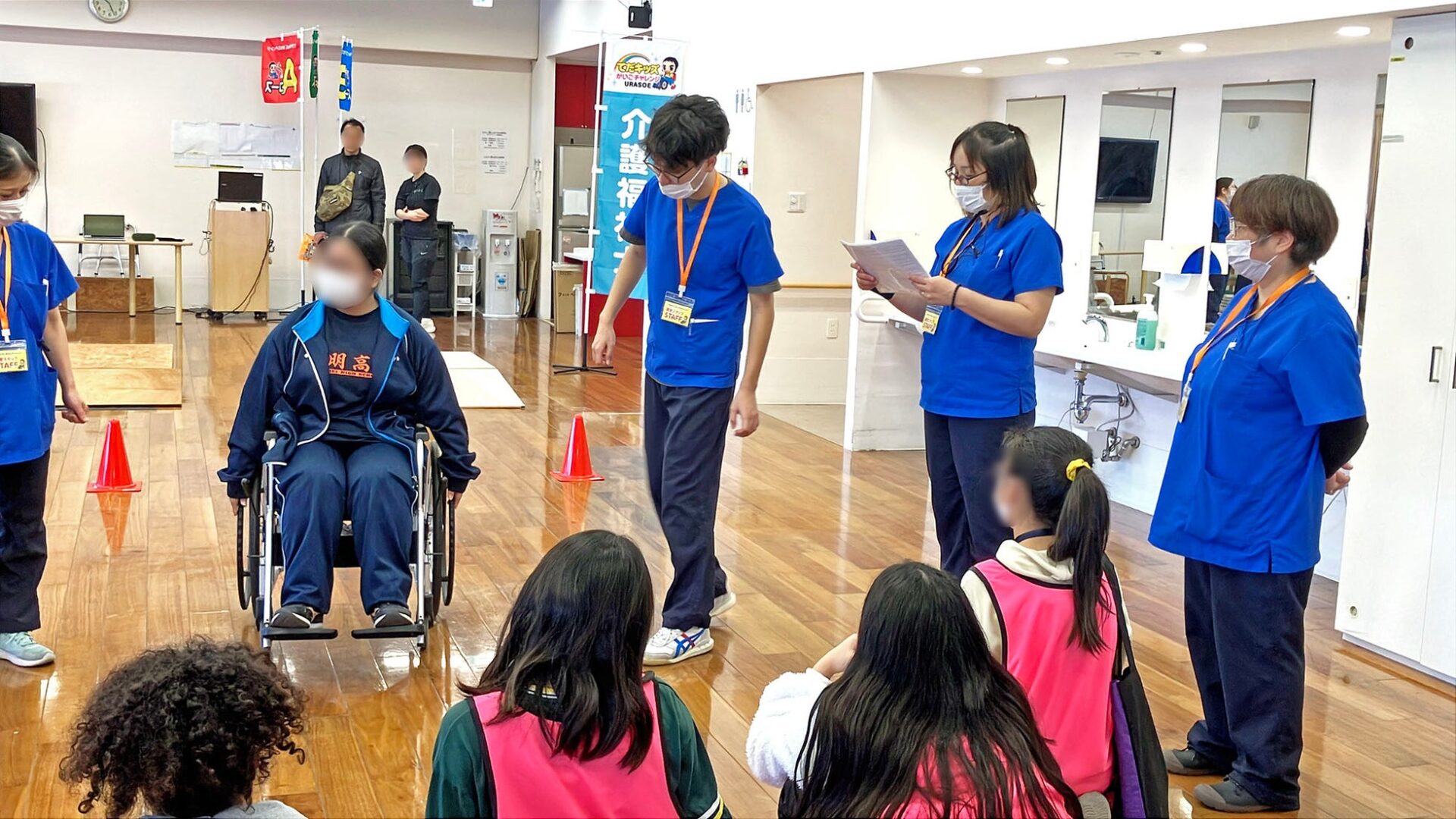 沖縄県浦添市主催の「てだキッズ介護のお仕事チャレンジ」に同時通話無線機「Field TALK＋」が採用 - 画像1