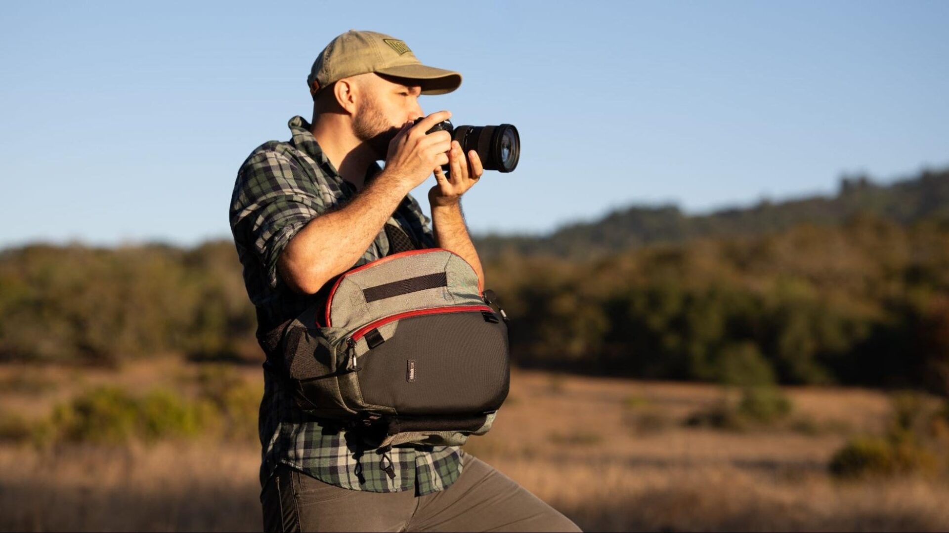 シンクタンクフォト、アウトドア向けスリングバッグ「フォトクロス V2」を発売 - 画像4