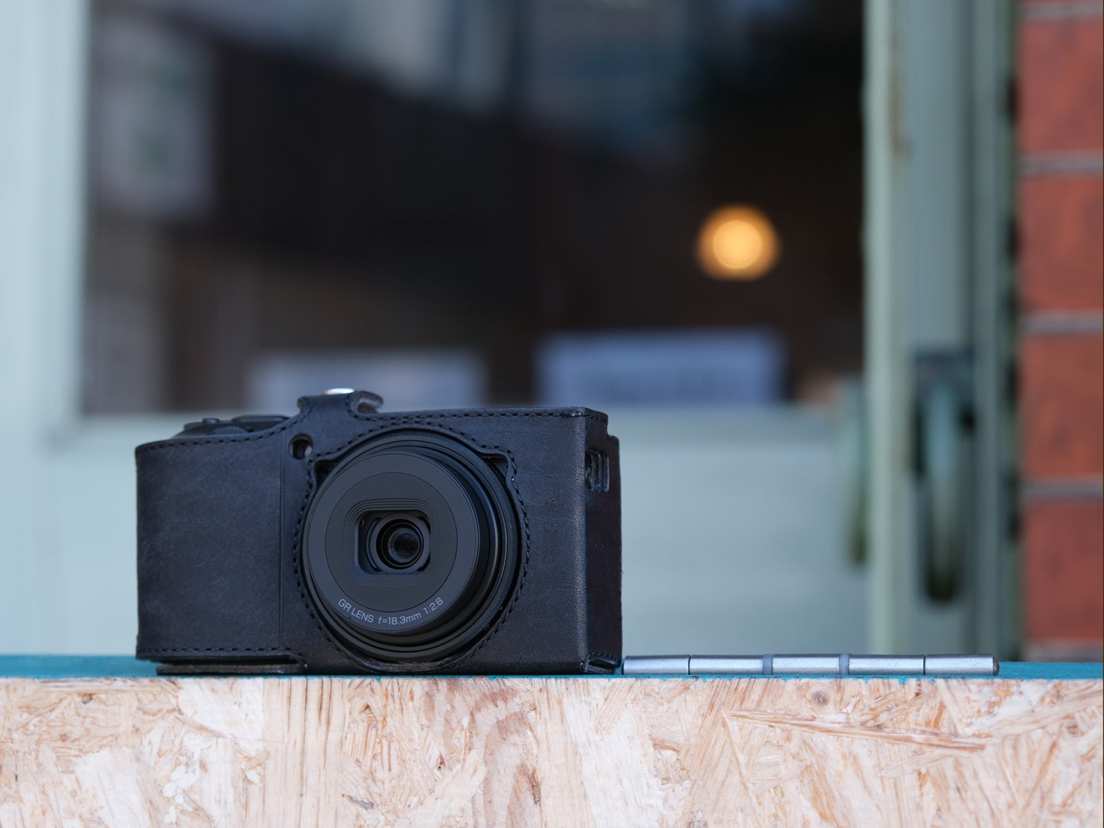 ULYSSES、リコーGR4専用レザーボディスーツを発売 - 画像1