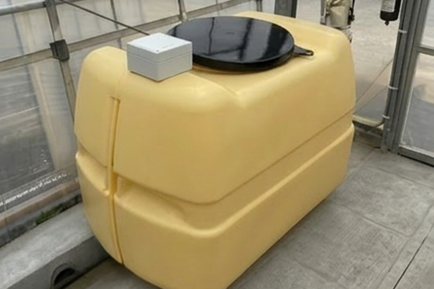ヨコオ、施設園芸向け液肥モニタリングシステム「レベルアイ」をGPEC 2026で展示|非接触計測でタンクの状態を可視化