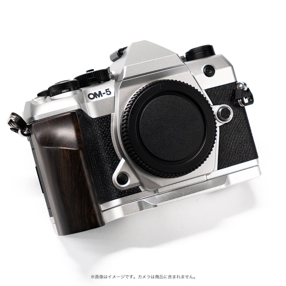 E&Iクリエイション、OM SYSTEM対応の木製グリップ一体型ベースプレート発売 - 画像2